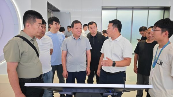 宏粤配资 科创泉城 智启未来 | 网络达人探秘泉城实验室，解锁数字世界的“安全堡垒”